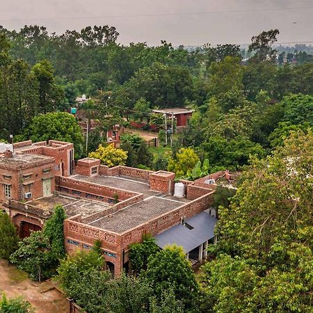 Stayvista'S Peepal Haveli - Rustic Kothi With Terrace, Breathtaking View & Bonfire Narainpur  Eksteriør bilde