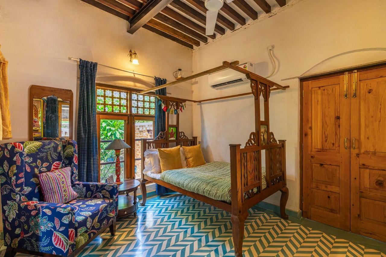 Stayvista'S Peepal Haveli - Rustic Kothi With Terrace, Breathtaking View & Bonfire Narainpur  Eksteriør bilde