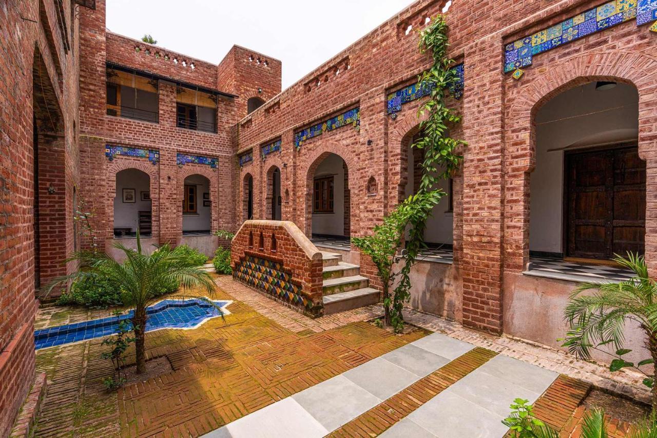 Stayvista'S Peepal Haveli - Rustic Kothi With Terrace, Breathtaking View & Bonfire Narainpur  Eksteriør bilde