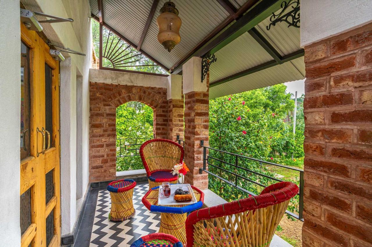 Stayvista'S Peepal Haveli - Rustic Kothi With Terrace, Breathtaking View & Bonfire Narainpur  Eksteriør bilde
