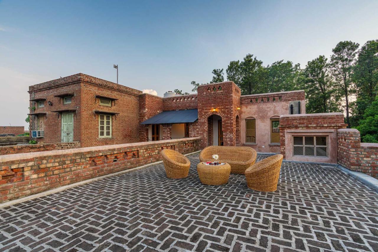 Stayvista'S Peepal Haveli - Rustic Kothi With Terrace, Breathtaking View & Bonfire Narainpur  Eksteriør bilde
