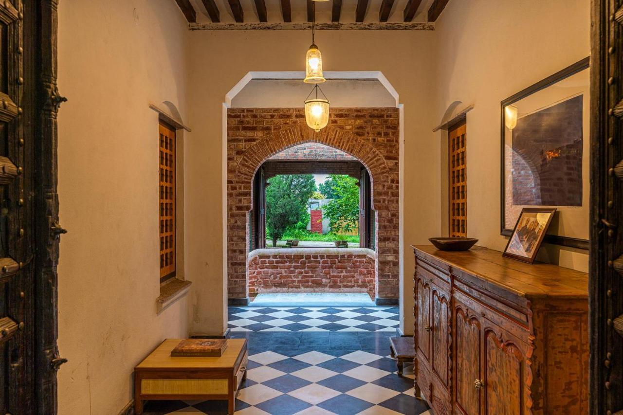 Stayvista'S Peepal Haveli - Rustic Kothi With Terrace, Breathtaking View & Bonfire Narainpur  Eksteriør bilde